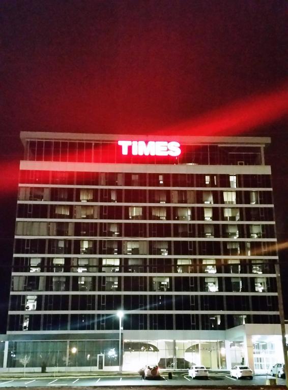 Grand Times Hotel Drummondville Esterno foto