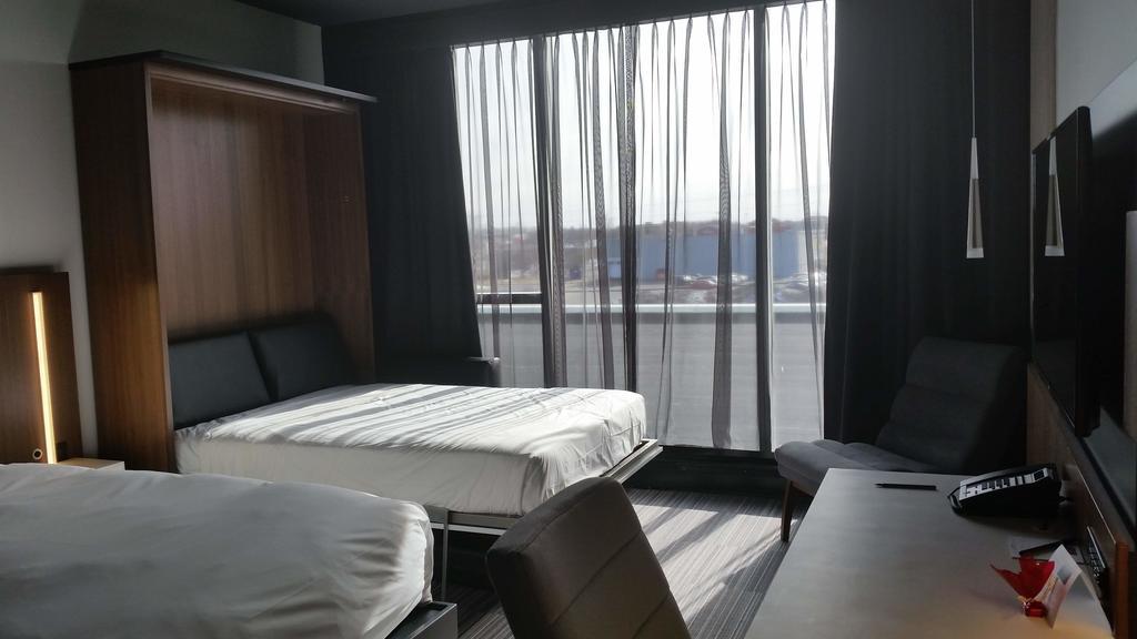 Grand Times Hotel Drummondville Esterno foto