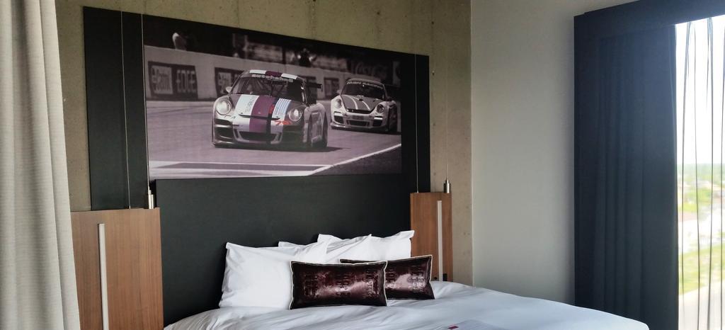 Grand Times Hotel Drummondville Esterno foto