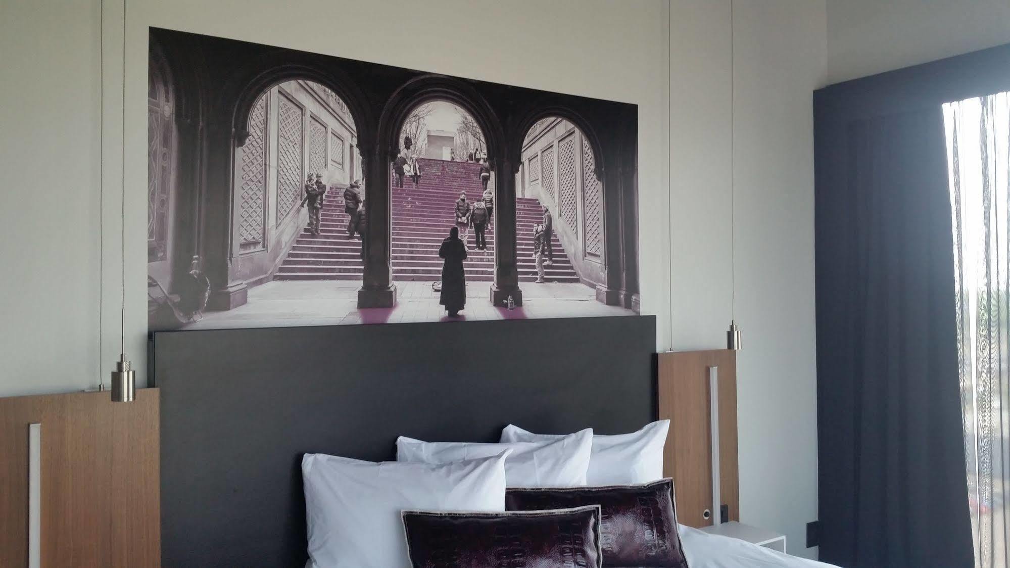 Grand Times Hotel Drummondville Esterno foto