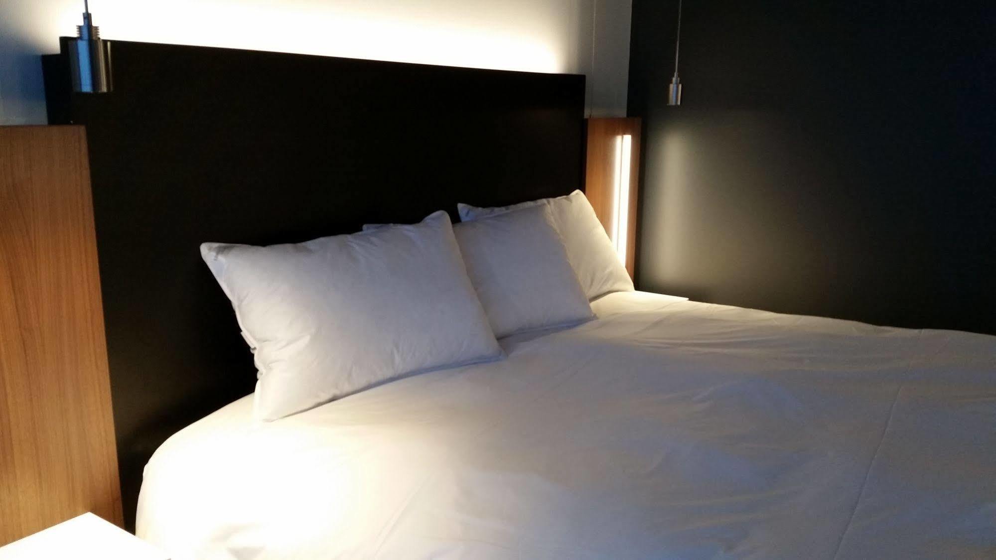 Grand Times Hotel Drummondville Esterno foto